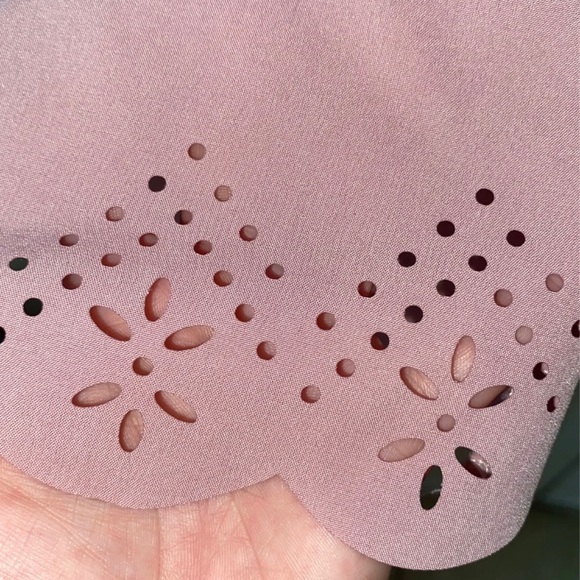 Pink blouse - Picture 3 of 3